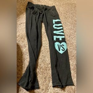 Victoria secret pink boyfriend fleece sweatpants dark gray Heather color with te